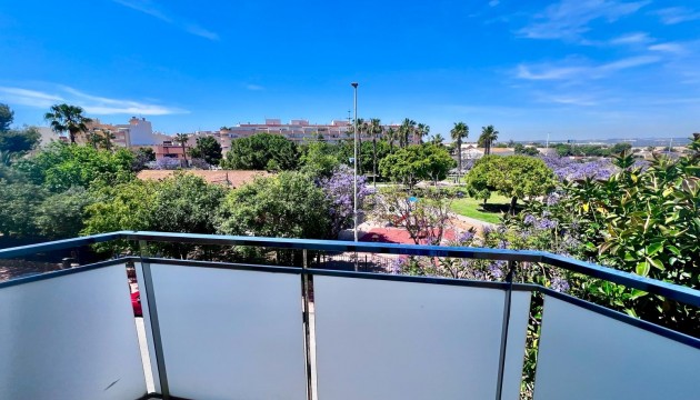Resale - Apartment - Torrevieja - El Acequión - Los Náufragos