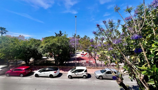 Resale - Apartment - Torrevieja - El Acequión - Los Náufragos