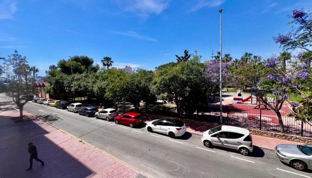 Resale - Apartment - Torrevieja - El Acequión - Los Náufragos
