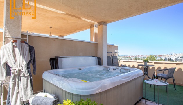 Odsprzedaż - Bungalow - Orihuela Costa - Villamartín