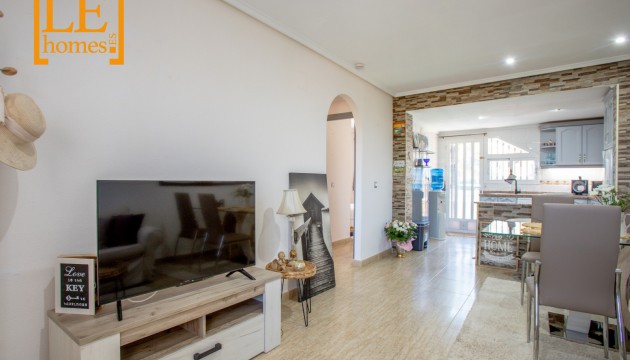 Odsprzedaż - Bungalow - Orihuela Costa - Villamartín