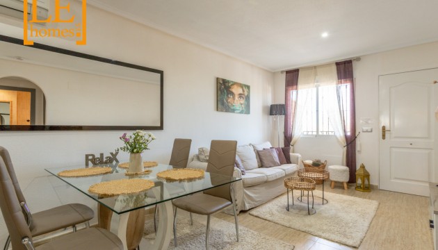 Odsprzedaż - Bungalow - Orihuela Costa - Villamartín
