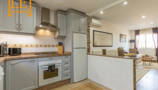 Odsprzedaż - Bungalow - Orihuela Costa - Villamartín
