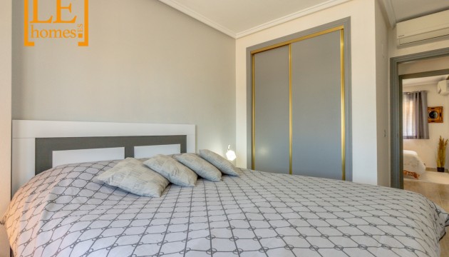 Odsprzedaż - Bungalow - Orihuela Costa - Villamartín