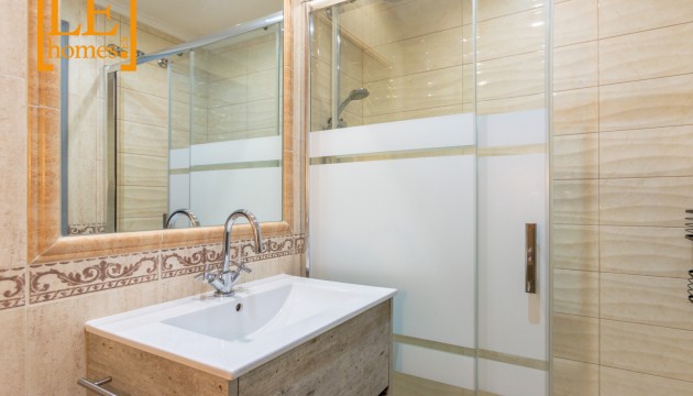 Odsprzedaż - Bungalow - Orihuela Costa - Villamartín