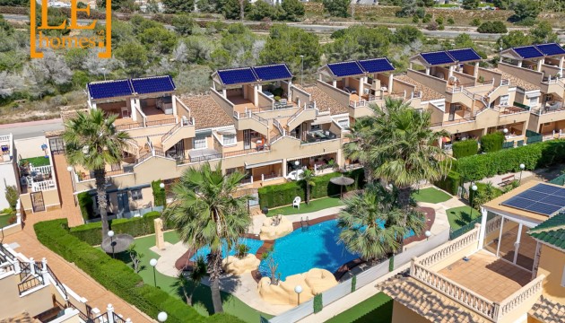 Odsprzedaż - Bungalow - Orihuela Costa - Villamartín