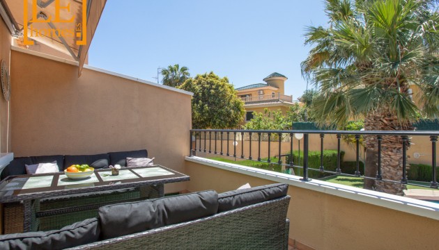 Odsprzedaż - Bungalow - Orihuela Costa - Villamartín