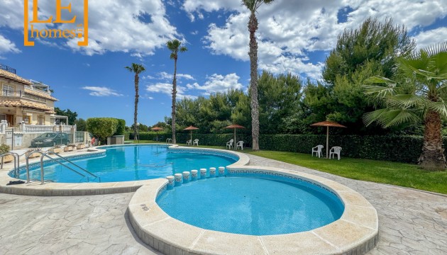 Odsprzedaż - Semi Detached Villa - Orihuela Costa - La Zenia
