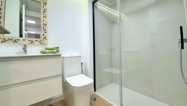 Reventa - Apartamento - Torrevieja - El Acequión - Los Náufragos