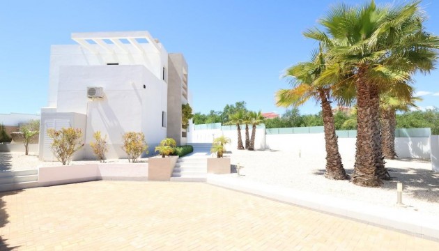 Videresalg - Detached Villa - Rojales - La Marquesa