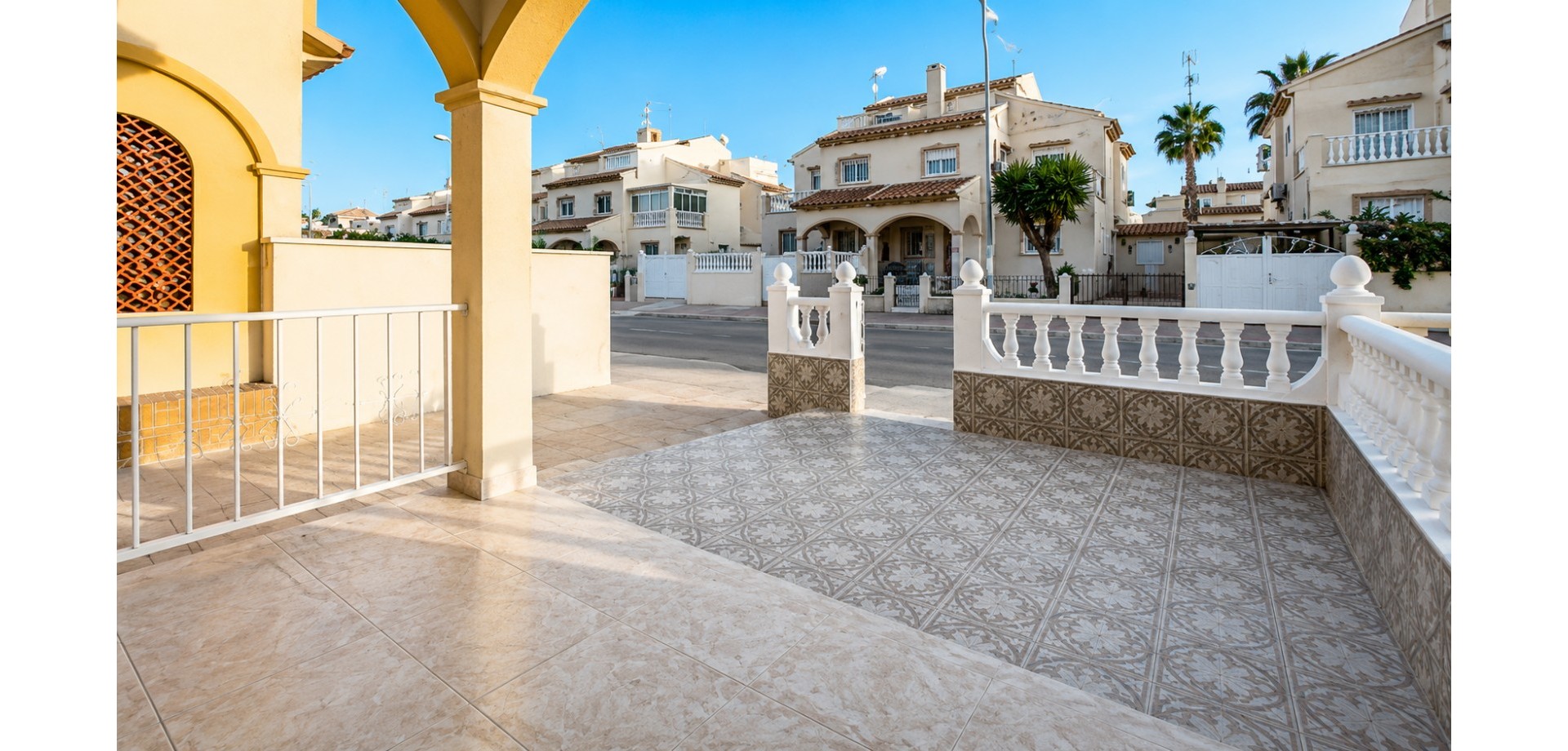 MOVE-362 — Orihuela Costa bild 18