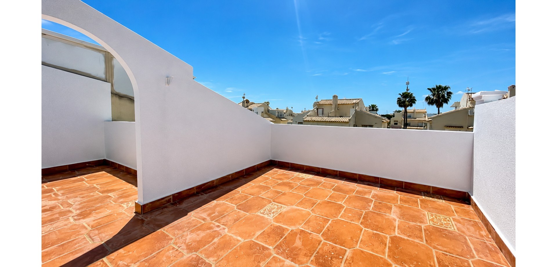 MOVE-362 — Orihuela Costa bild 2