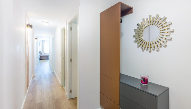 Resale - Apartment - Torrevieja - Playa del Cura