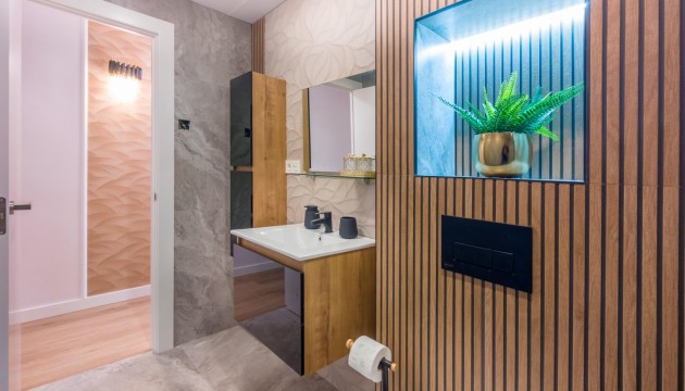 Resale - Apartment - Torrevieja - Playa del Cura