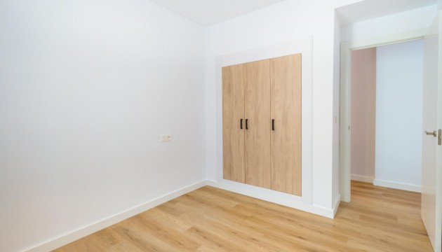 Resale - Apartment - Torrevieja - Playa del Cura