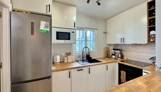 Resale - Bungalow - Orihuela Costa - Villamartín
