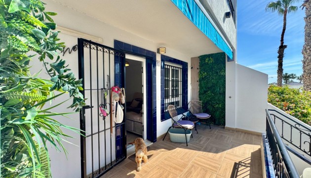 Resale - Bungalow - Orihuela Costa - Villamartín