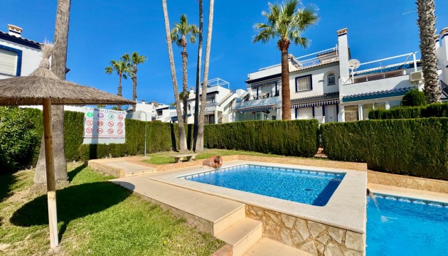 Resale - Bungalow - Orihuela Costa - Villamartín