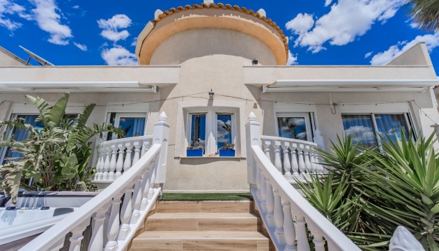 Перепродажа - отдельная вилла - Ciudad Quesada