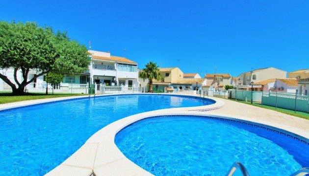 Resale - Bungalow - Orihuela Costa - La Florida