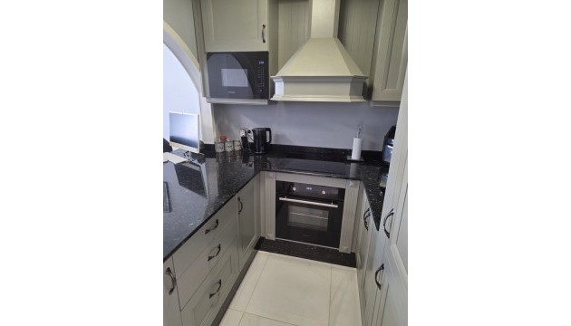 Resale - Apartment - Orihuela Costa - Villamartín