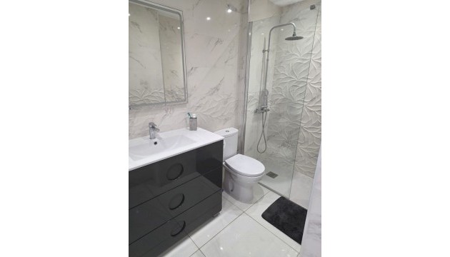 Resale - Apartment - Orihuela Costa - Villamartín