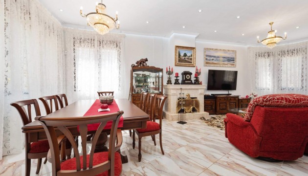 Begagnad - Fristående Villa - Orihuela Costa - Campoamor