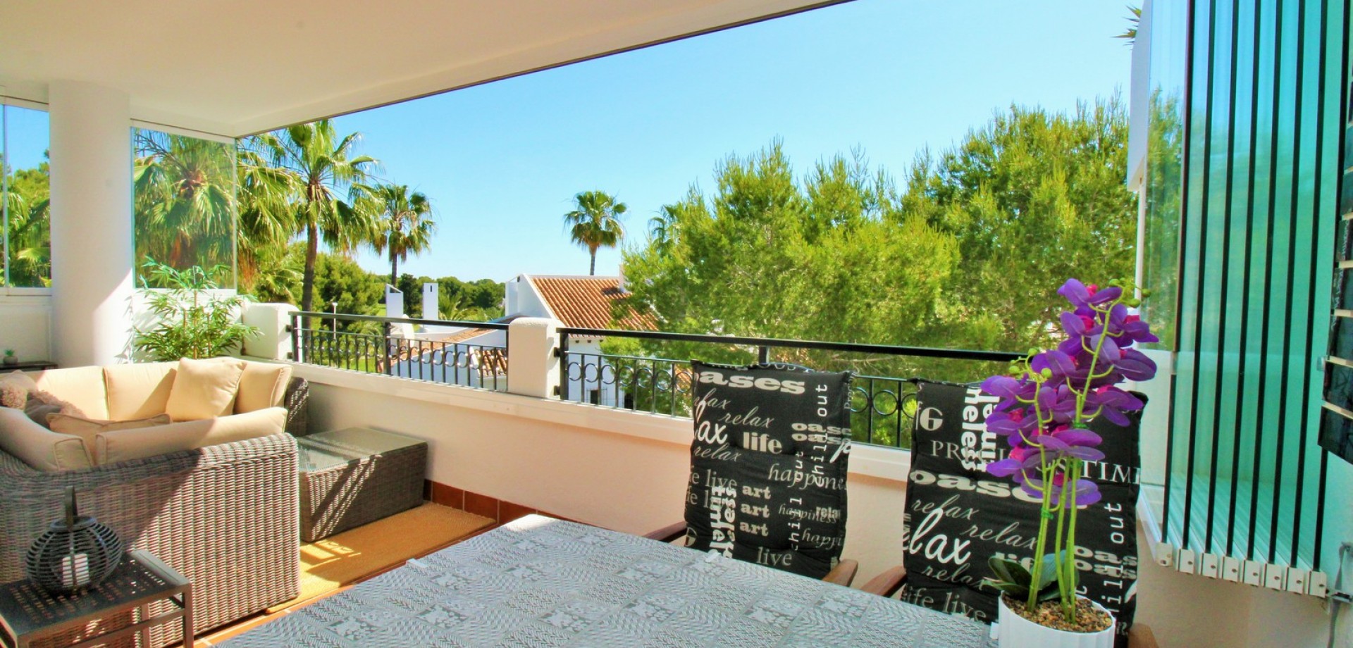 Apartment in Villamartin - Image 2