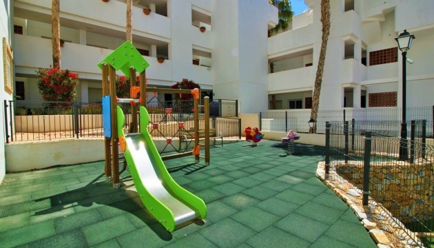 Resale - Apartment - Orihuela Costa - Villamartín