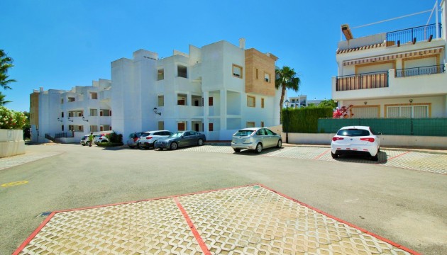 Resale - Apartment - Orihuela Costa - Villamartín