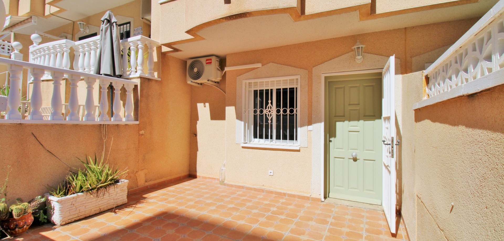 House in Villamartin - Image 3
