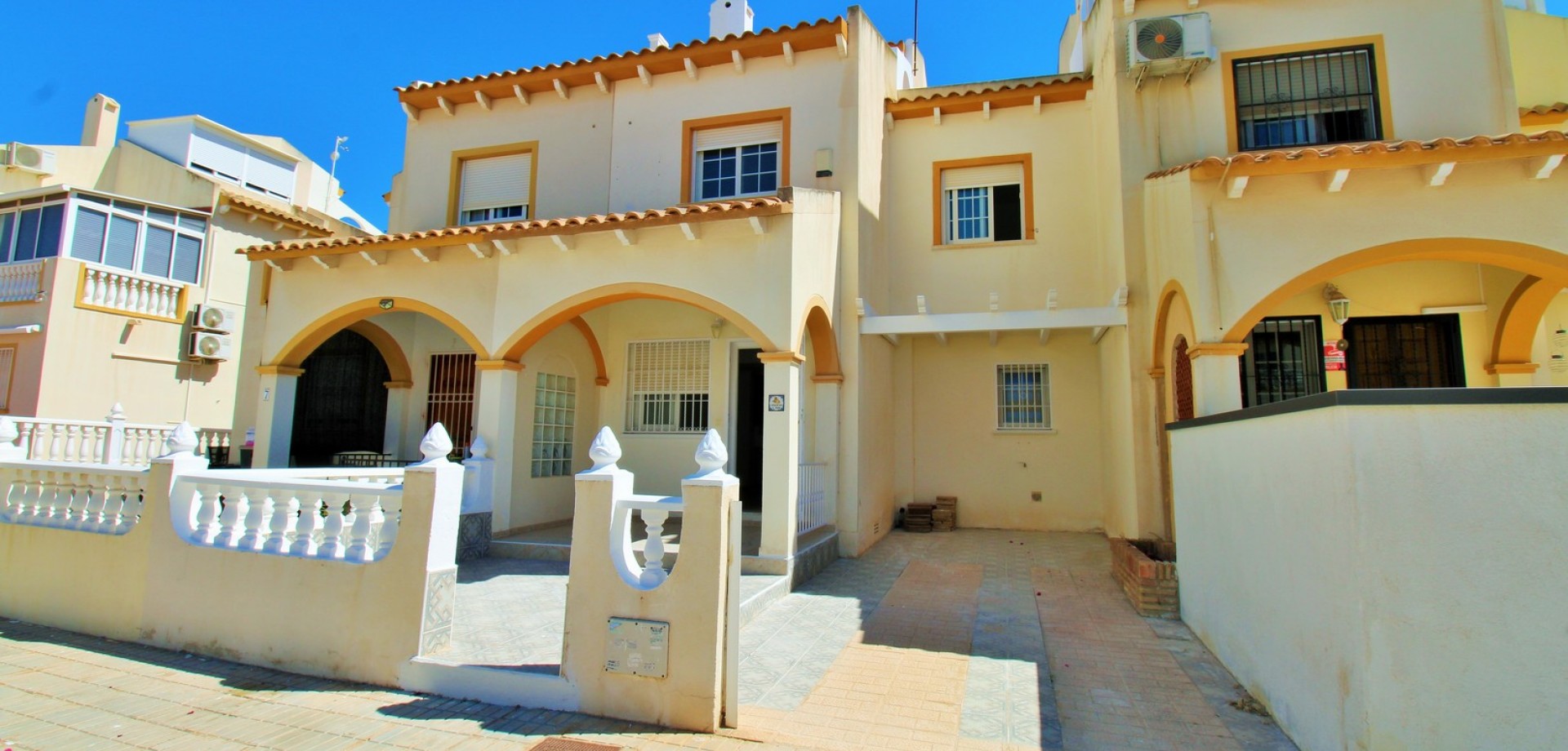 House in Playa Flamenca - view 1