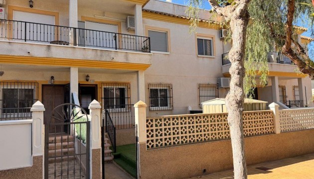 Перепродажа - Бунгало - Orihuela Costa - Villamartín