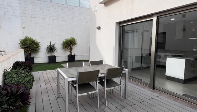 Resale - Detached Villa - Orihuela Costa - Villamartín