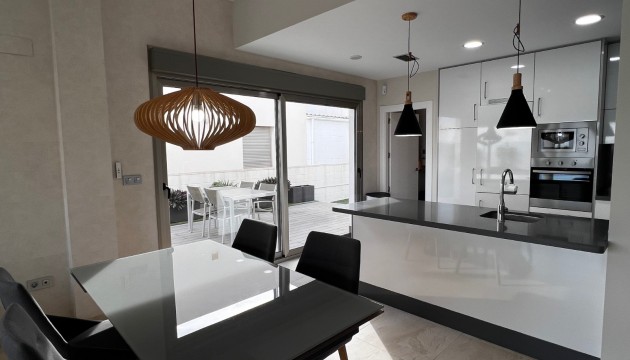 Resale - Detached Villa - Orihuela Costa - Villamartín