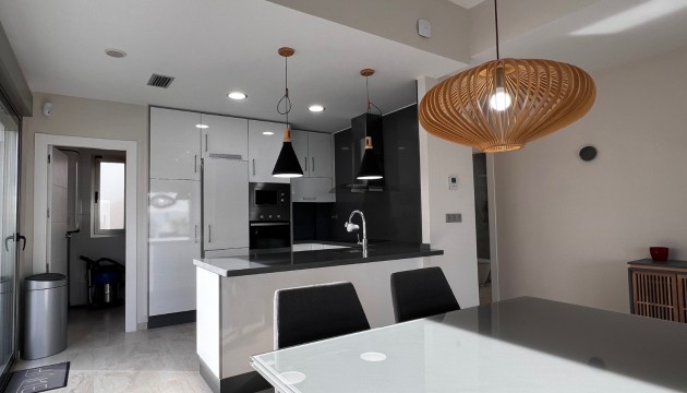 Resale - Detached Villa - Orihuela Costa - Villamartín