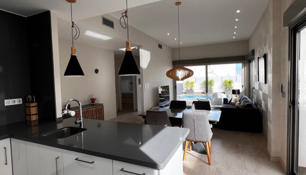Resale - Detached Villa - Orihuela Costa - Villamartín