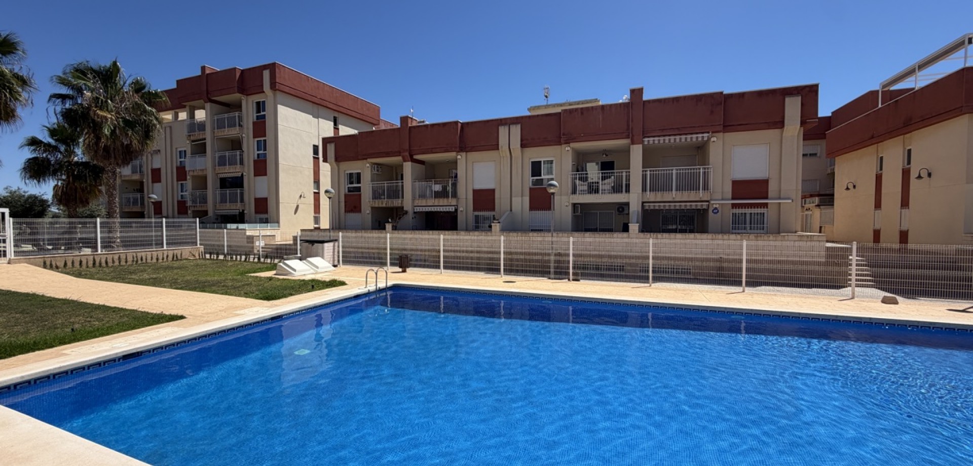 Apartment in Dehesa de Campoamor - Image 2