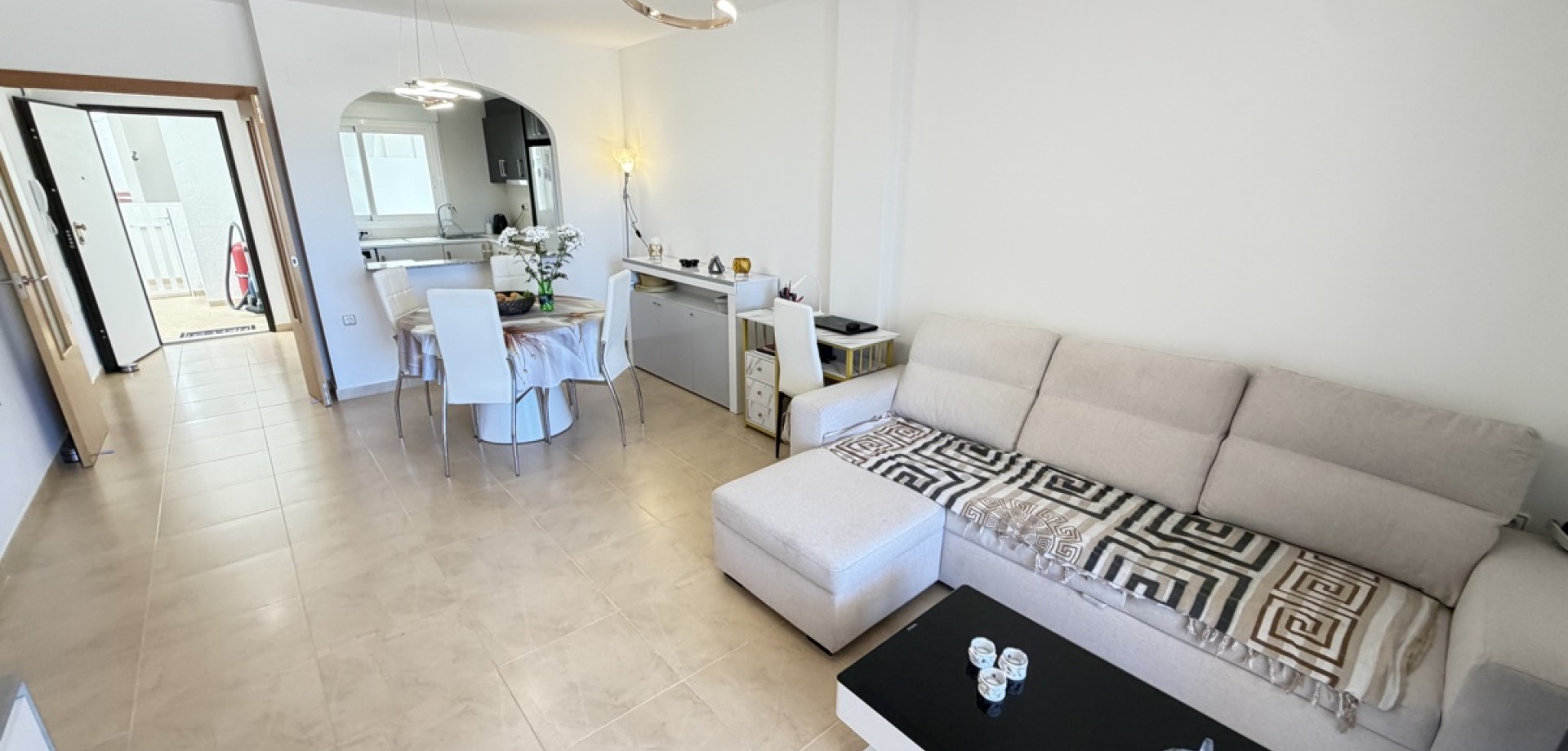 Apartment in Dehesa de Campoamor - Image 4