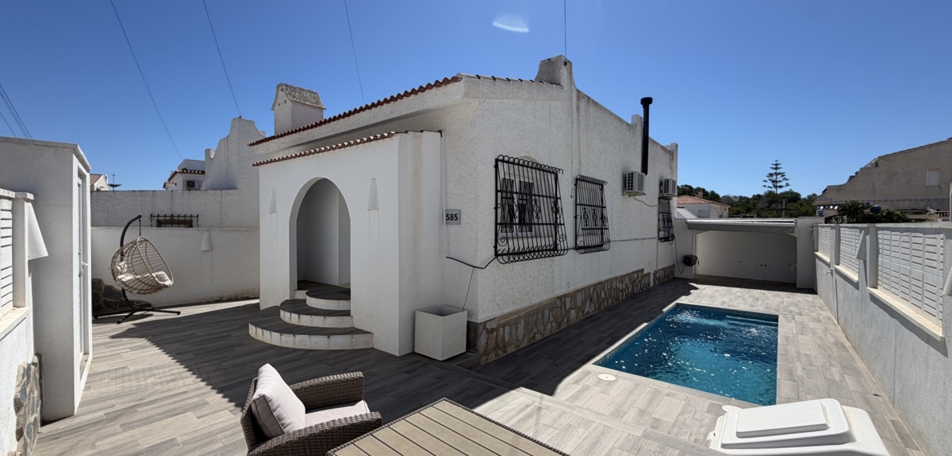 House in Villamartin - view 1