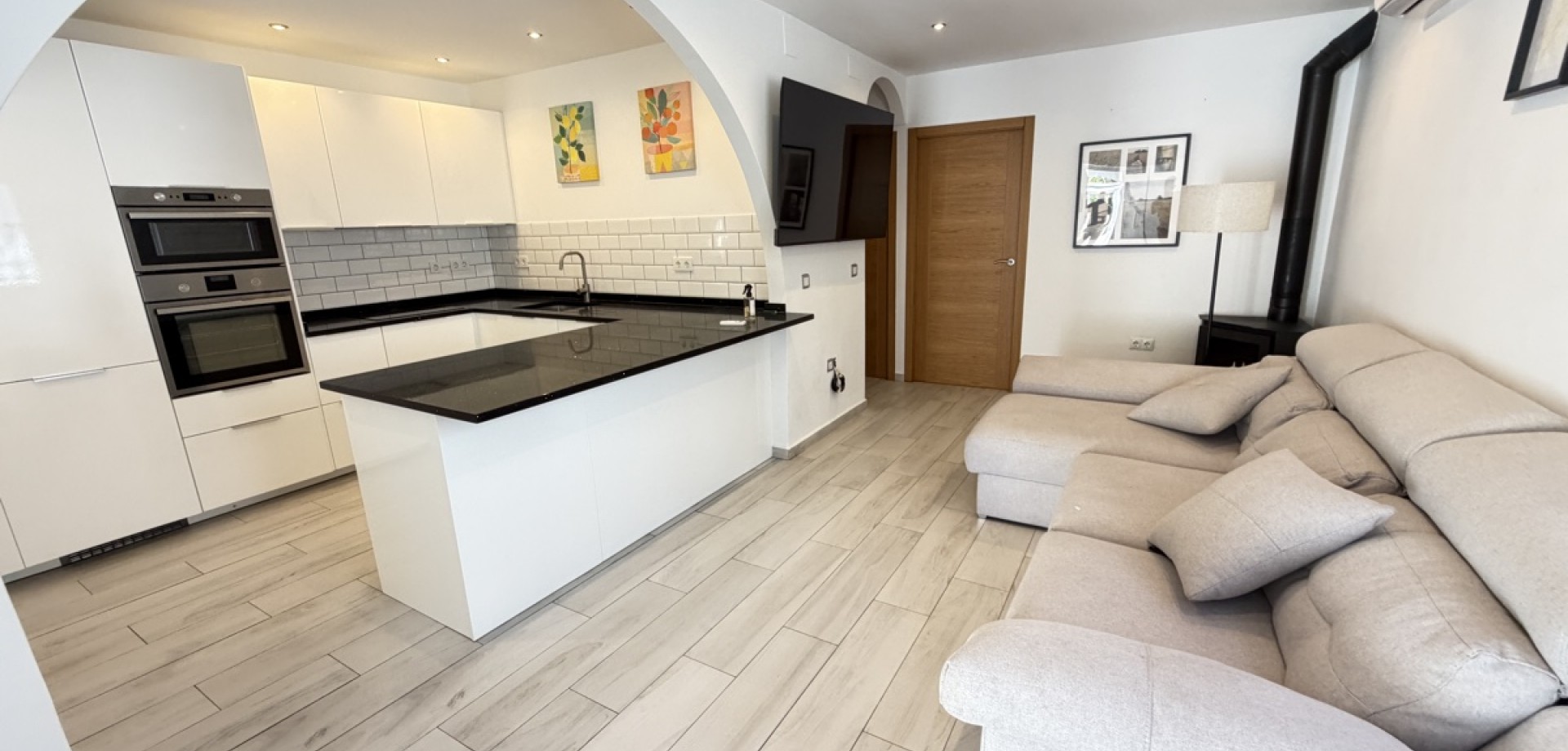 House in Villamartin - Image 4