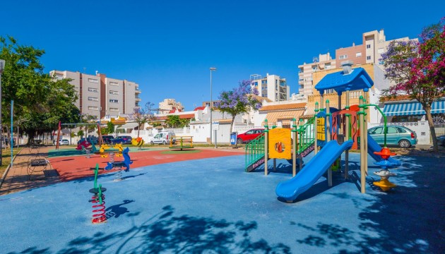 Resale - Townhouse - Torrevieja - Nueva Torrevieja - Aguas Nuevas