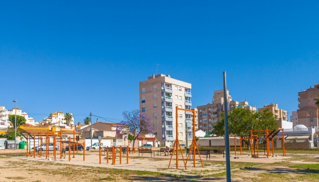 Resale - Townhouse - Torrevieja - Nueva Torrevieja - Aguas Nuevas