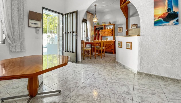 Resale - Townhouse - Torrevieja - La Siesta - El Salado -  Torreta