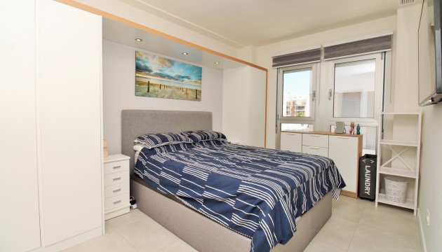 Resale - Apartment - Orihuela Costa - Los Dolses