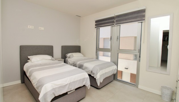 Resale - Apartment - Orihuela Costa - Los Dolses