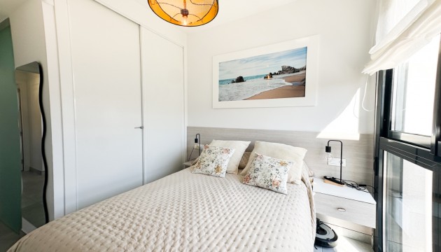 Resale - Apartment - Orihuela Costa - Villamartín