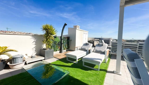 Resale - Apartment - Orihuela Costa - Villamartín