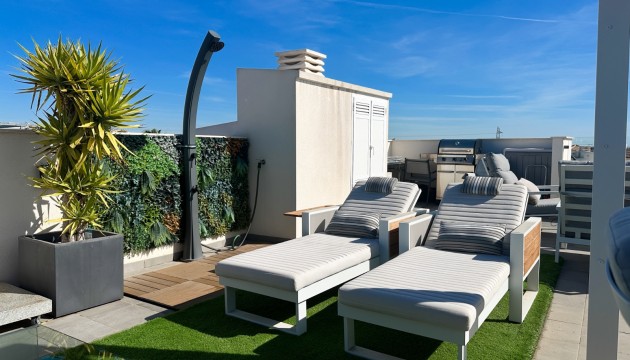 Resale - Apartment - Orihuela Costa - Villamartín