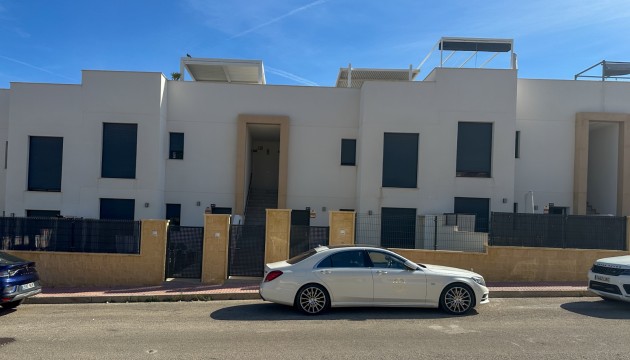 Resale - Apartment - Orihuela Costa - Villamartín
